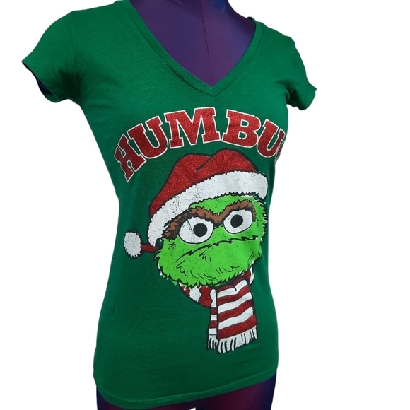 Seasme‎ Street Oscar the Grouch Novelty Christmas Tee-Shirt Size Small Juniors - Picture 3 of 7